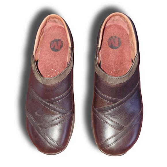 Merrell Primo Patch Bug Brown Leather Slip On Clogs Shoes Womens Size 8 J63796 - Picture 1 of 6